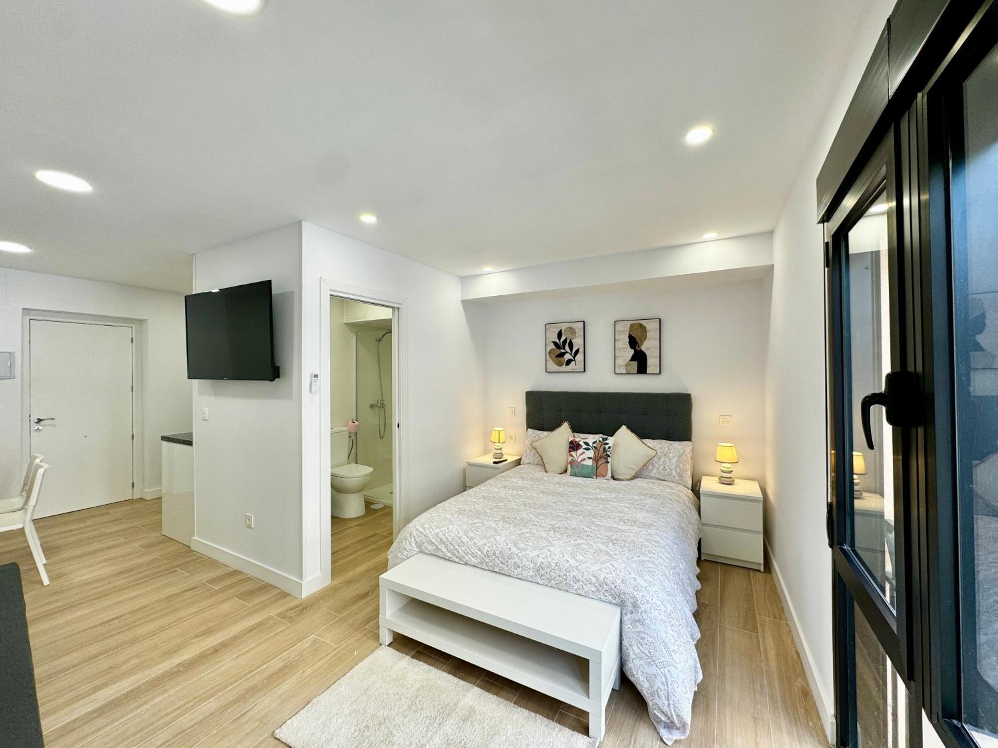 Amazing Seaside Studio By Eaw Homes Μαρμπέλλα Εξωτερικό φωτογραφία